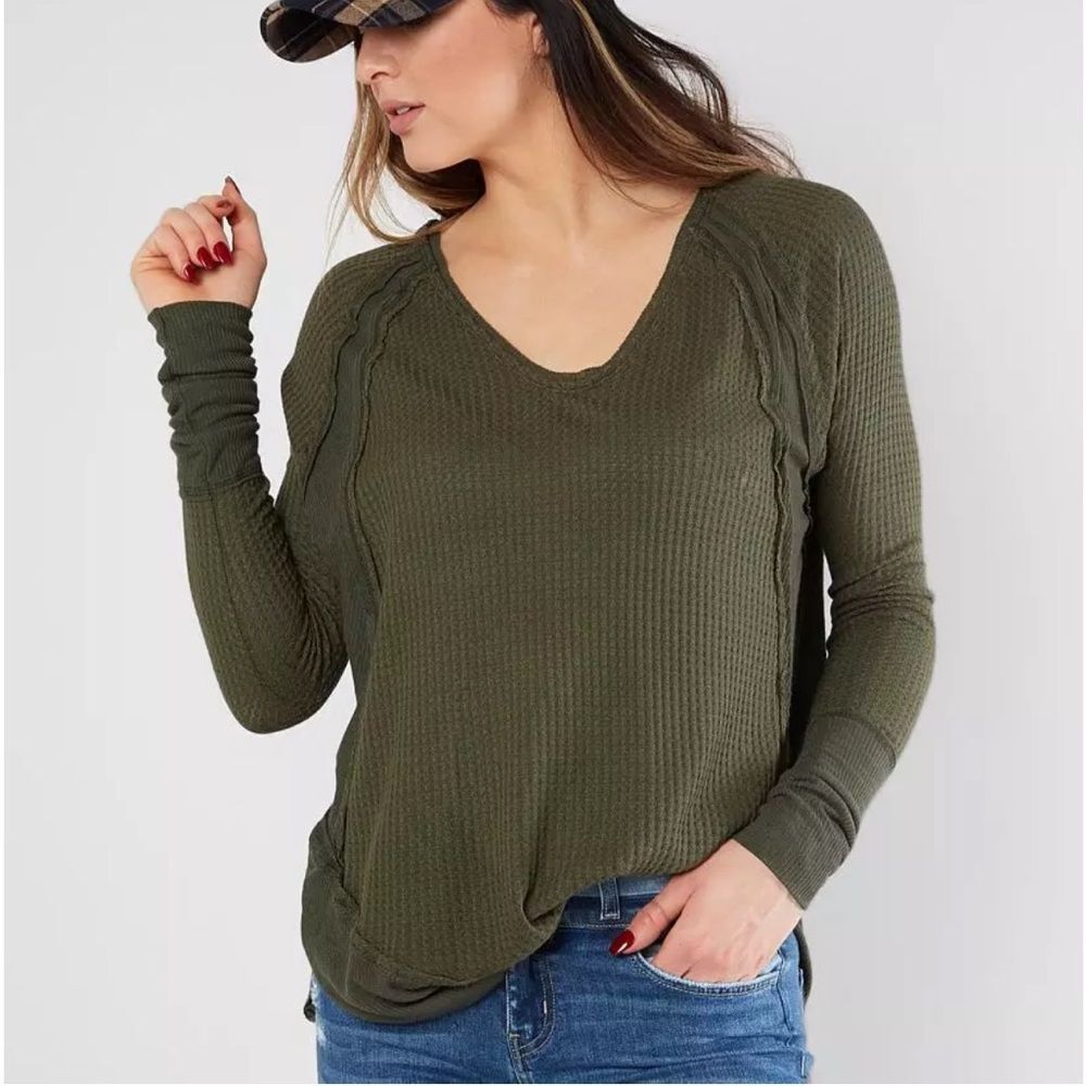 We The Free Olive Green V-Neck Catalina Thermal Top size Small